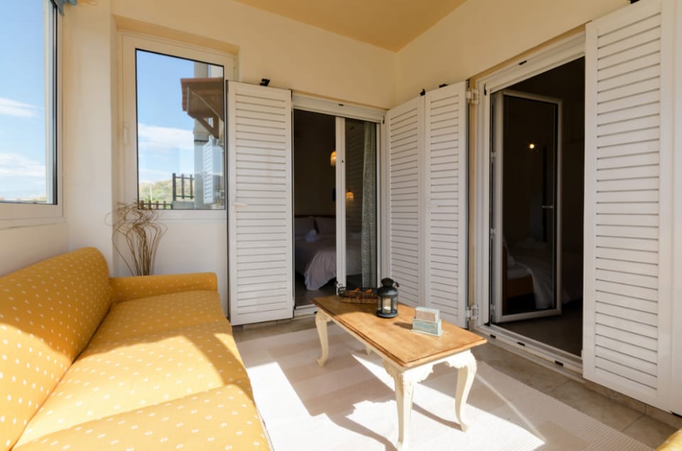 Filia’s Stunning Sea View Apartment,A/C, WiFi Apartment in Crete