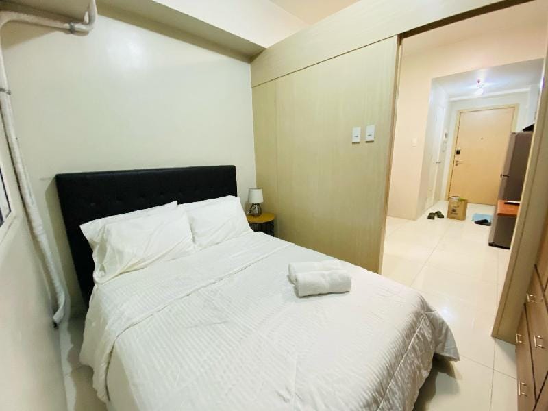 Perfect Suite- SELF CHECK IN Apartment in Manila City
