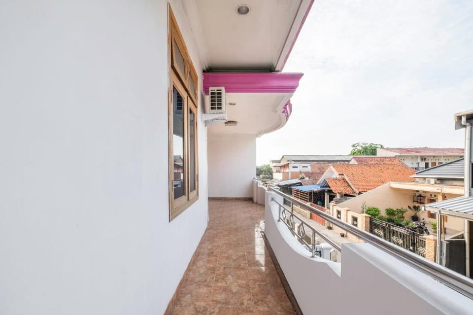 OYO Life 2412 Mandala Residence Hotel in West Java