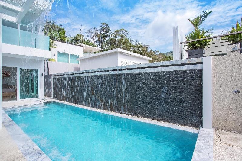 Villa Skylight w/Green Hills View*4BR*Pool*Kamala  Villa in Kamala