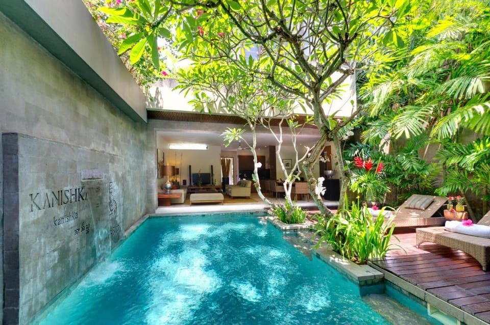 Stunning 2BR Private Pool Villa #L211 Villa in Kuta