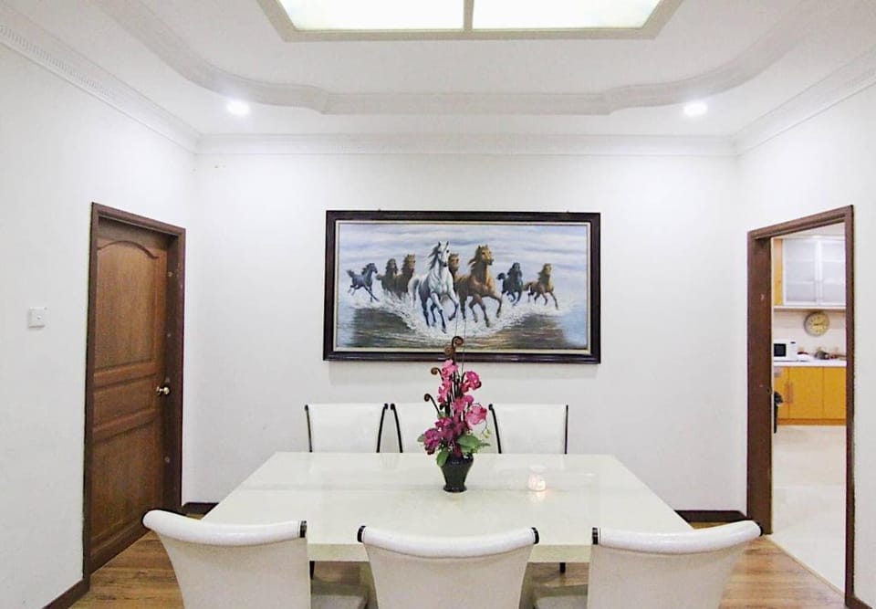 G House SPACIOUS 2.5 STORY HOME STAY Vacation rental in Selangor, Malaysia