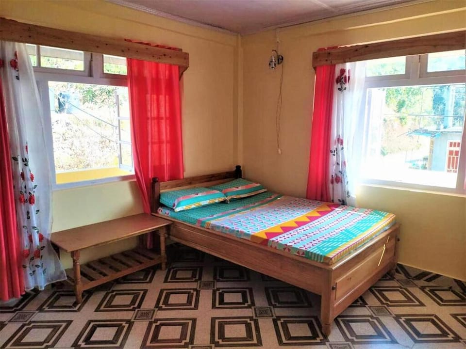 StayApart Green Hills Sangsay Homestay Kalimpong Vacation rental in West Bengal