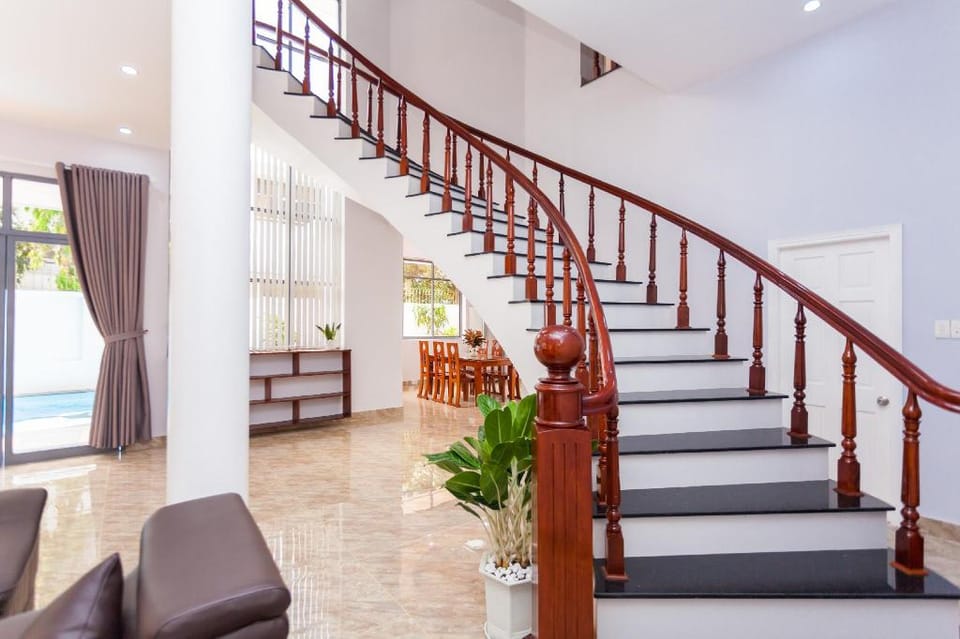 White Villa Villa in Vung Tau