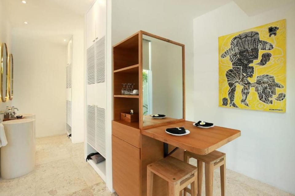 Entire 1 BR Private Pool Villa #L221 Villa in Kuta