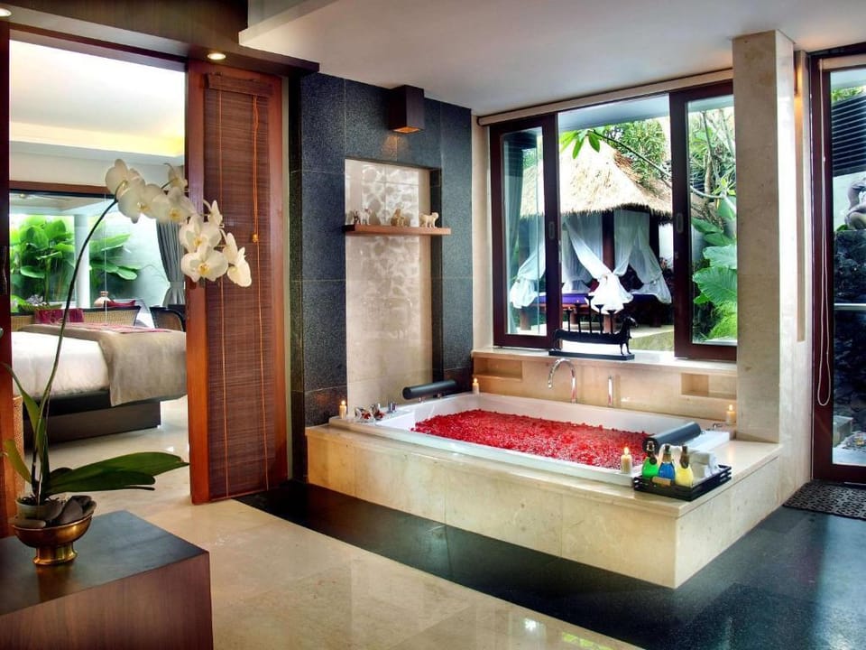 Elegant 1 BR Private Pool Villa #L203 Villa in Ubud