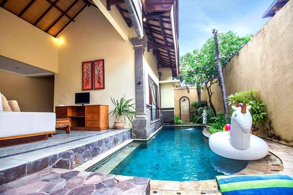 Clasic 1BRoom Private pool Villa in Seminyak Bali Villa in Kuta