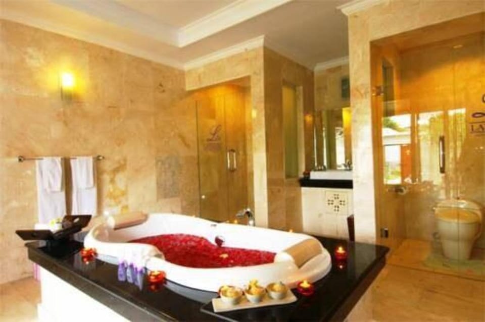 Romantic Private Pool Villa 1BR honeymooner Kuta Villa in Kuta