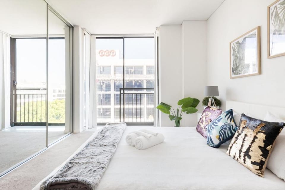 Sydney Split-level Apartment With City View Apartment in Mascot