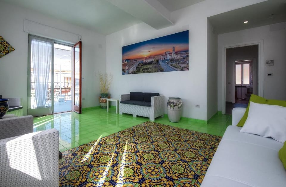 Sunset Rooms-Capri Room Apartment in Massa Lubrense