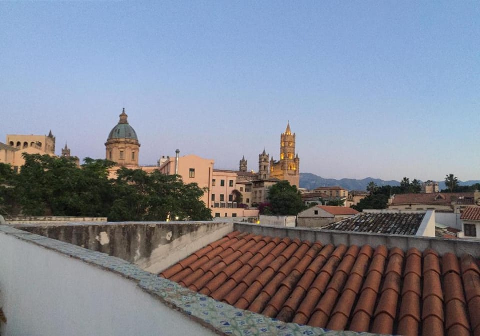 Rooftop - PMOGuestHouse Apartment in Palermo