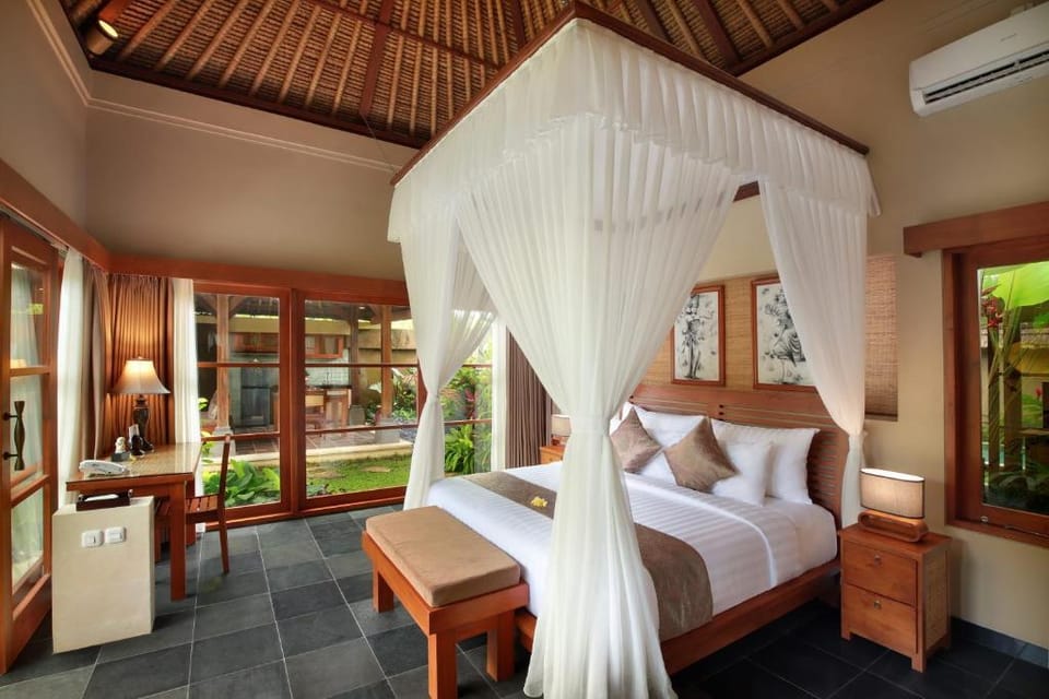 Luxury 1 BR Deluxe Pool Villa #L278 Villa in Sukawati