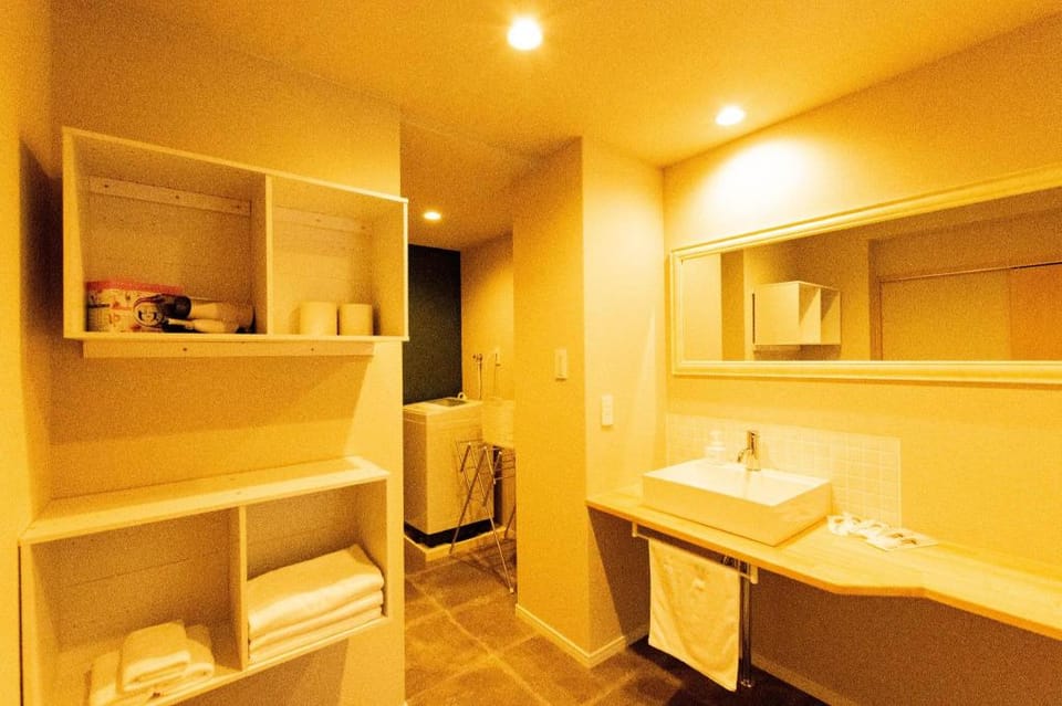 Kawaramachi Apartments Apartment in Kyoto
