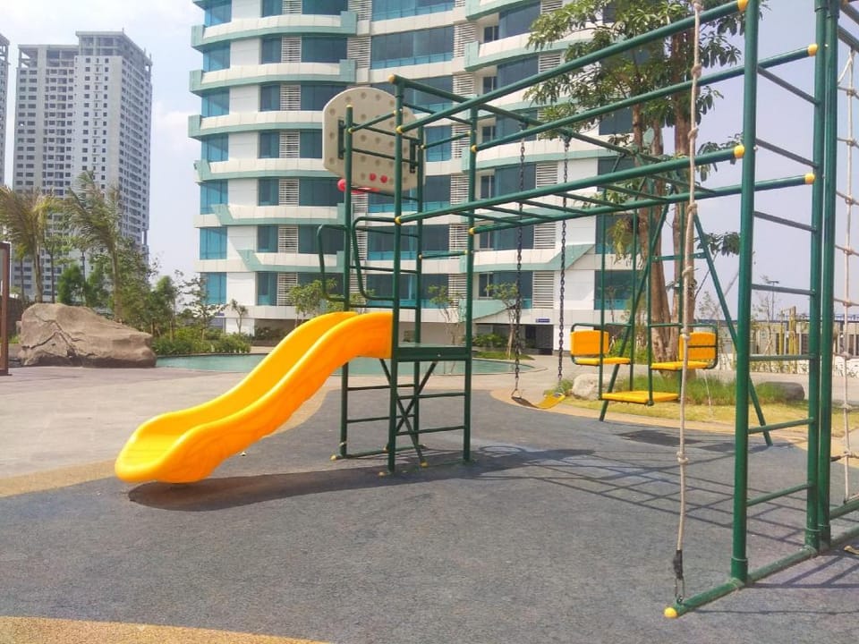 Furnished 1BR Grand Kamala Lagoon Apt By Travelio Apartment in West Java