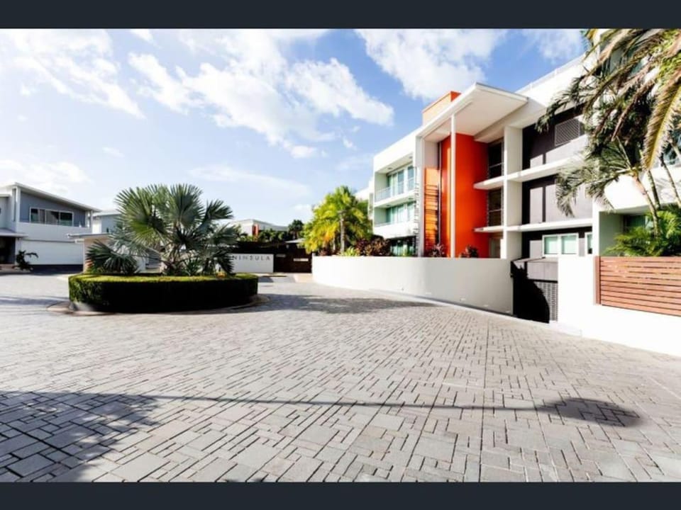 Peninsula Picture Perfect Airlie Beach Villa in Airlie Beach
