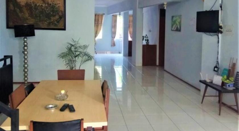 Wisma Rumah Kita Hotel in Padang