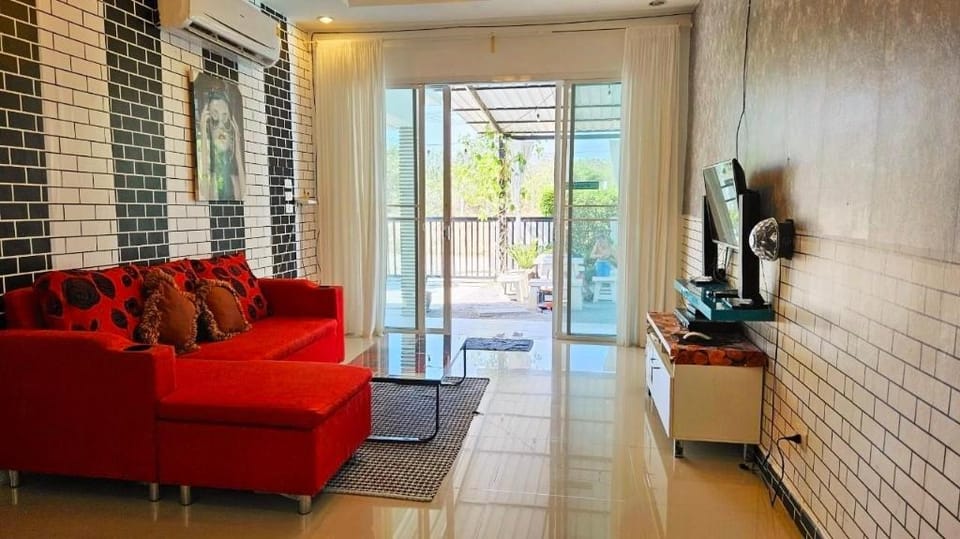 Smile Pool Villa 2 Bedroom For 4-10 Pax Near 7-11 Vacation rental in Hua Hin District