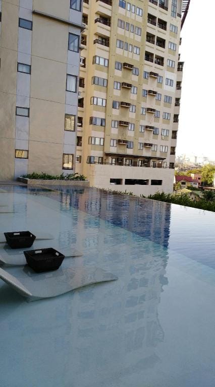 A Cozy Penthouse Studio near Ayala Mall & SM Cebu Apartment in Lapu-Lapu City