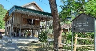  beside rice fields and life-giving streams. Vacation rental in Laos