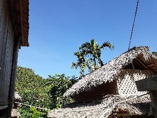  beside rice fields and life-giving streams. Vacation rental in Laos