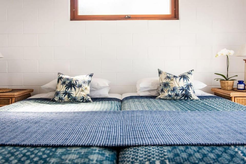The Pineapple House - Shute Harbour Villa in Whitsundays