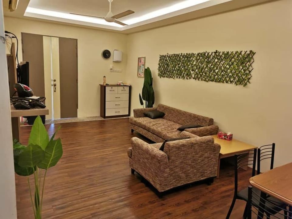 Batu Pahat Swimming Pool Homestay Vacation rental in Johor