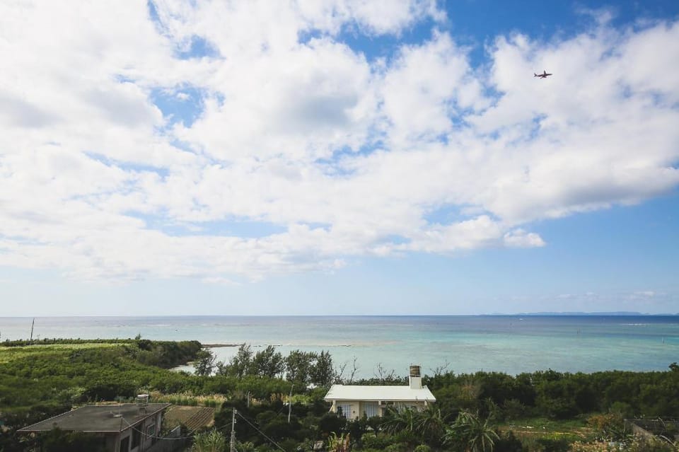 l★1日1組限定！全室オーシャンビュー＆露天風呂からの夕日が絶景！16名まで/無人ホテル Vacation rental in Okinawa Prefecture