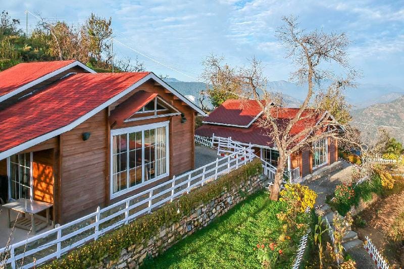 StayVista at Sara's Chalet Two Villa in Uttarakhand