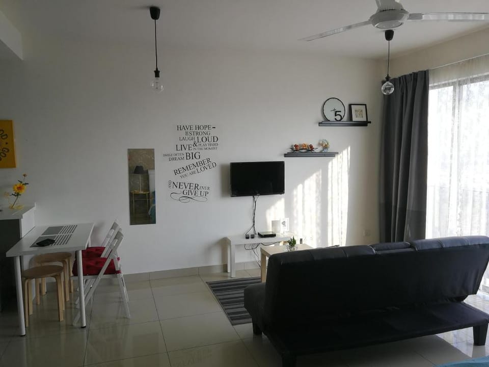 Wellness Guest House 12 @ Trefoil Setia City Apartment in Selangor, Malaysia
