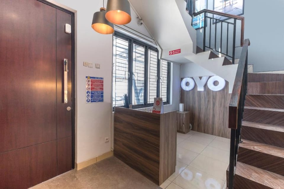 OYO Life 3246 Walnut Inn G-10 Hotel in West Java