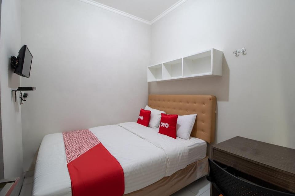OYO 3253 Sofia Residence Hotel in West Java