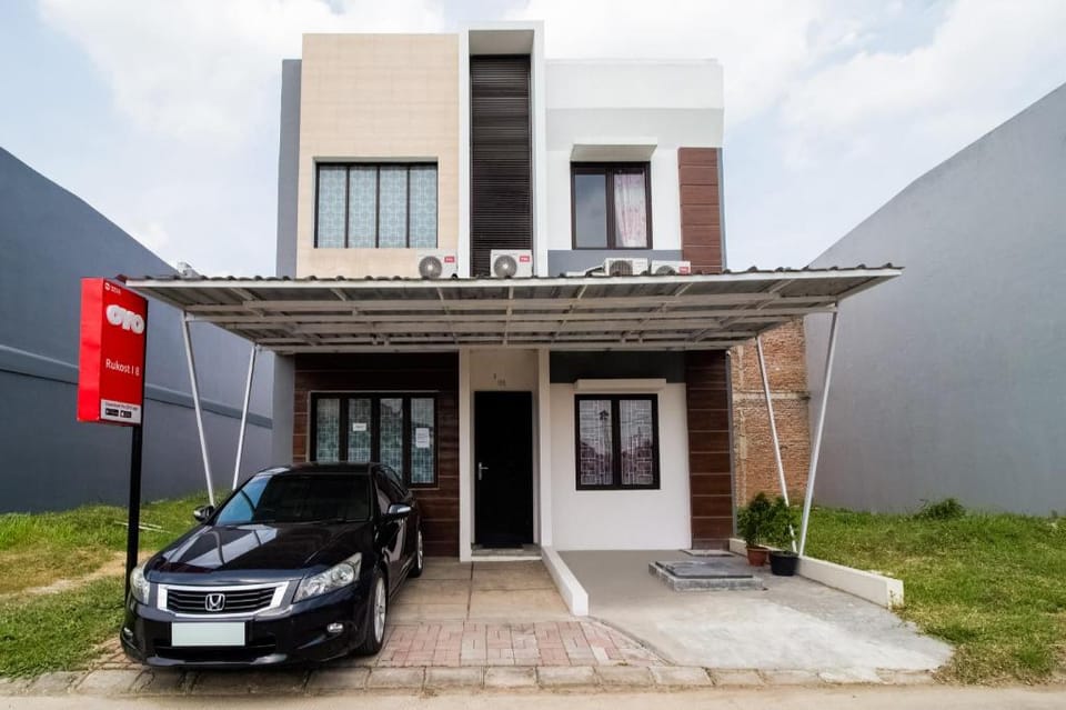 OYO 3256 Rukost I8 Hotel in West Java