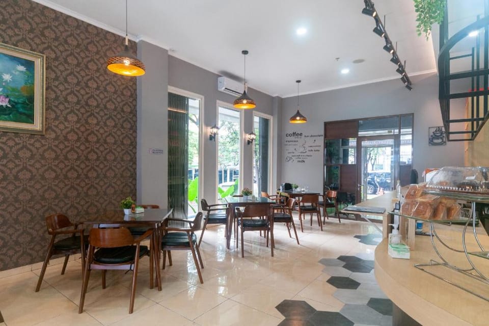 OYO 3216 Ellegan Residence Hotel in West Java