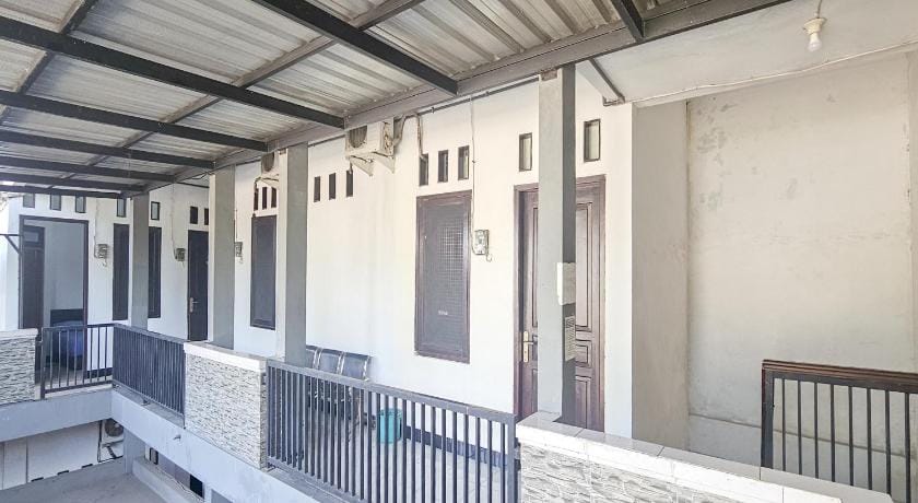 OYO 3229 Ijen Homestay Vacation rental in East Java