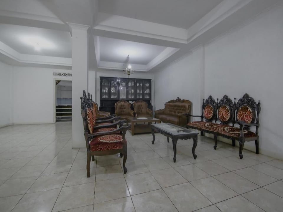 OYO 3242 Penginapan Saa'ada Syariah Hotel in Indonesia