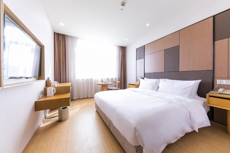 Ji Hotel Shanghai Caohejing Gumei Road Hotel in Shanghai