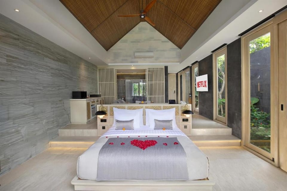 Cozy 1 BR Smart Villa with Private Pool ZN141A Villa in North Kuta