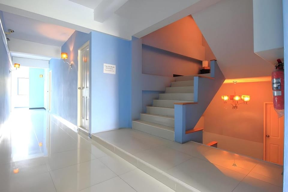 Super OYO 427 Chill Apartment Hotel in Bangkok
