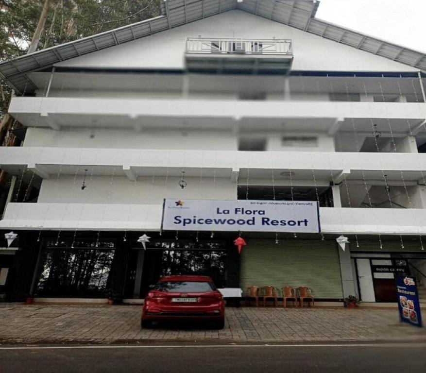 La Flora Spicewood Hotel in Kerala