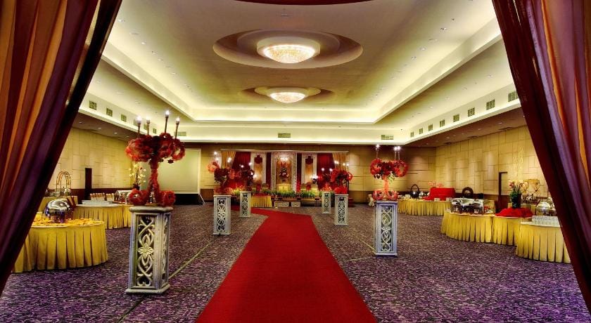 Royal Palm Hotel and Conference Center Cengkareng Hotel in Jakarta