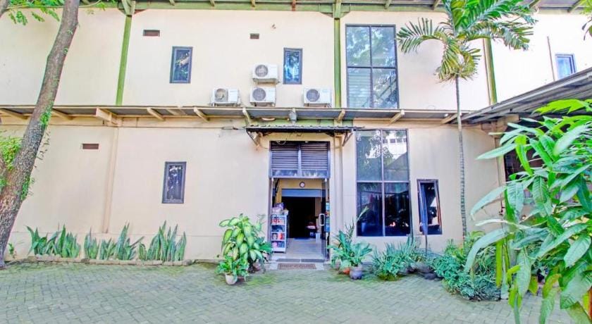 OYO Life 2928 Rumah Ceria Hotel in Indonesia