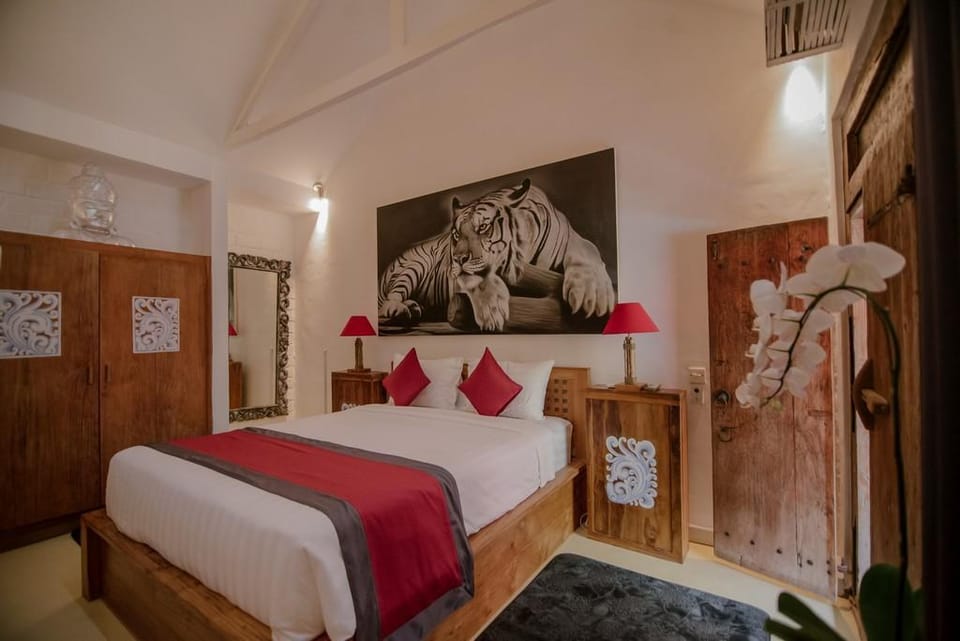 Stunning 4 BR Private Pool Villa #L130 Villa in Kuta