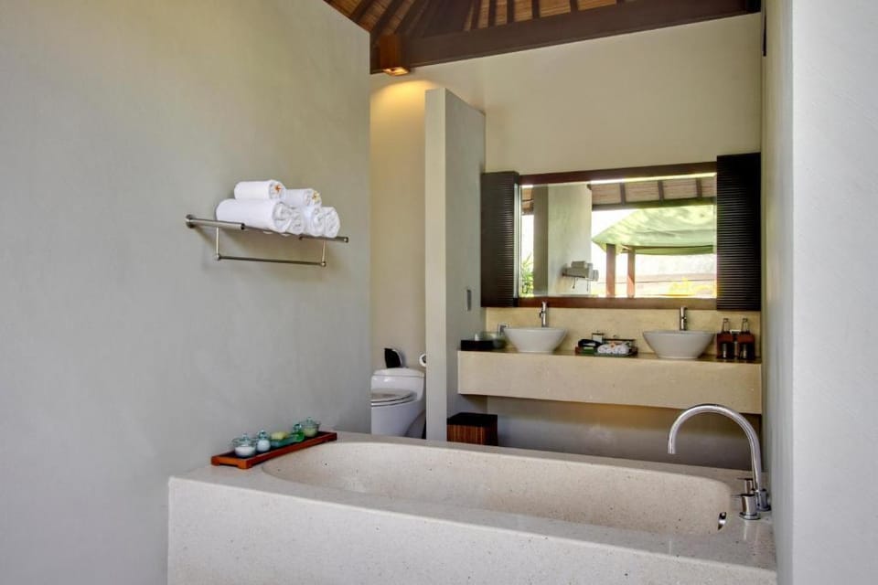 Luxury 2 BR Private Pool Villa NE27B Villa in Kuta