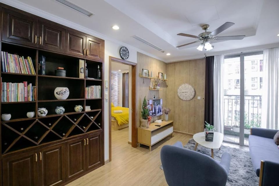 *BOM HOMESTAY*-VINHOMES TIMES CITY- 2BR- LUXURY Apartment in Laos