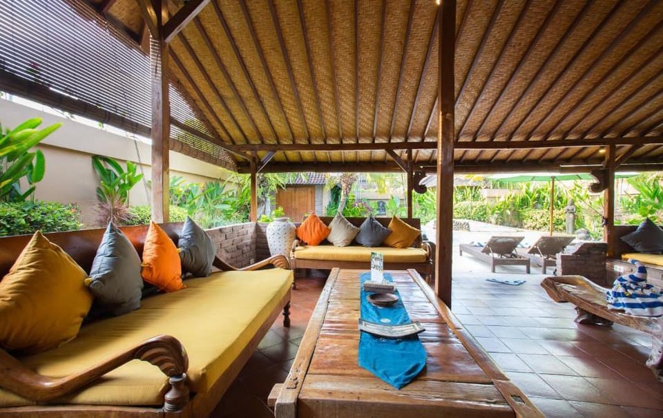 Stunning 3BR Private Villa close to Beach #L264 Villa in Kuta