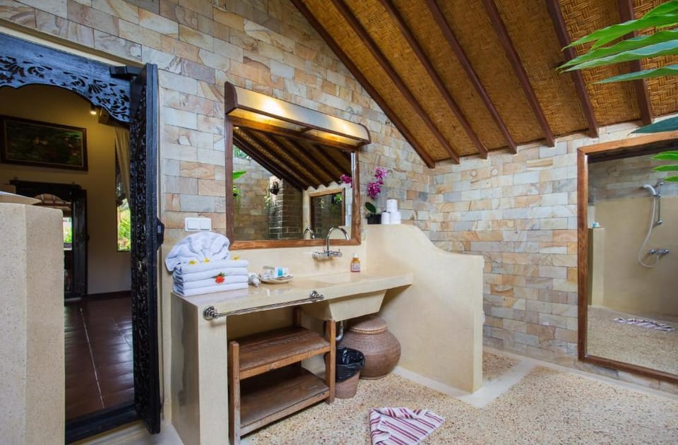 Entire 2BR Private Pool #FN32 Villa in Kuta