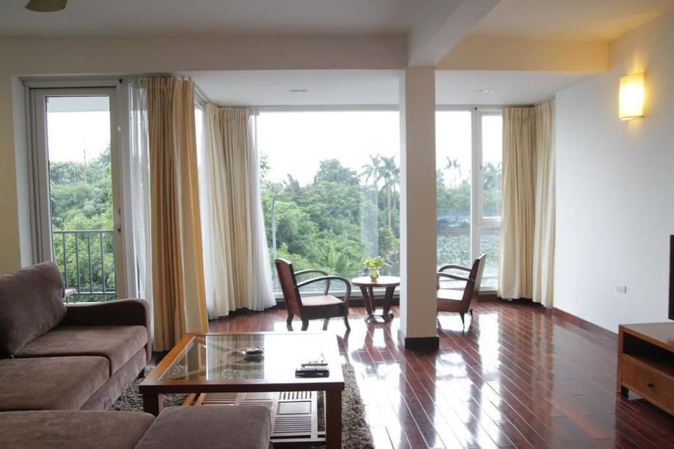 Luxury 2BR Apt /West Lake/Special view/Parking Car Apartment in Laos