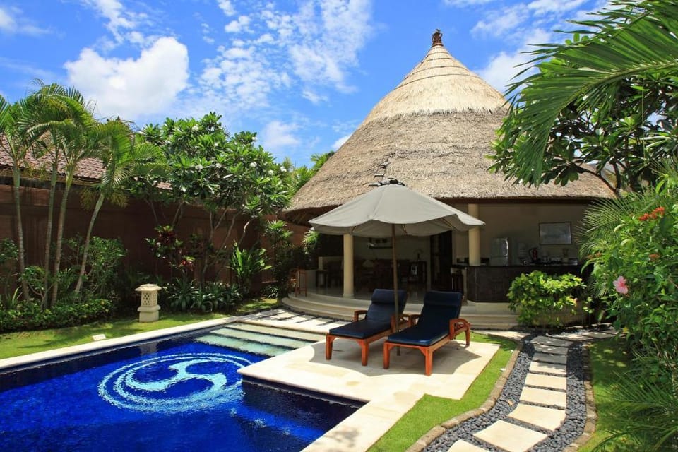 Fabulous 3BR Swimming Pool #L54 Villa in North Kuta