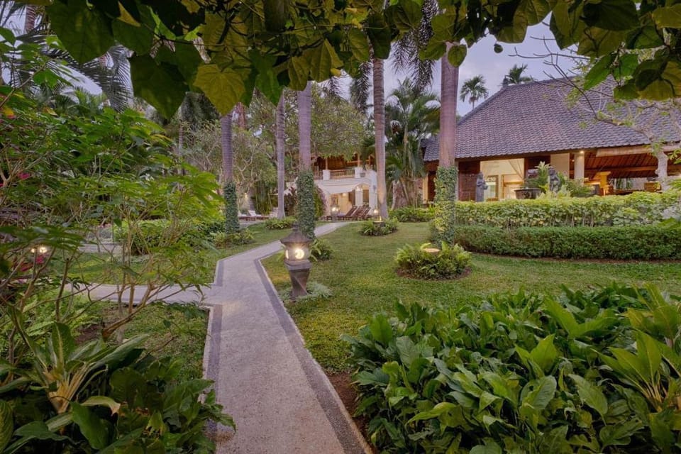 Cozy 4 BR Private Pool Villa Garden View Villa in Blahbatuh
