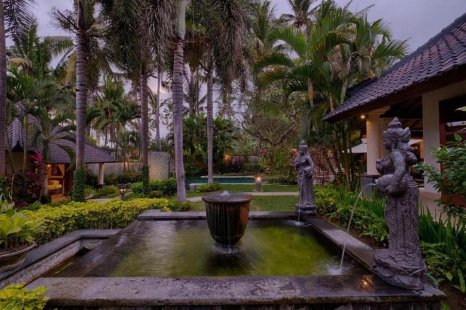 Luxury 4 BR With Beautiful Sunrise JU110A Villa in Blahbatuh